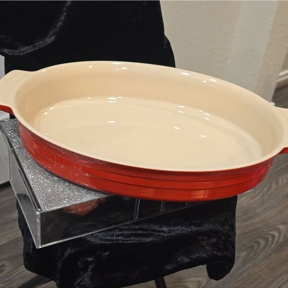 Le Creuset 36cm Oval Baking Dish- Carmin - Picture 9 of 10